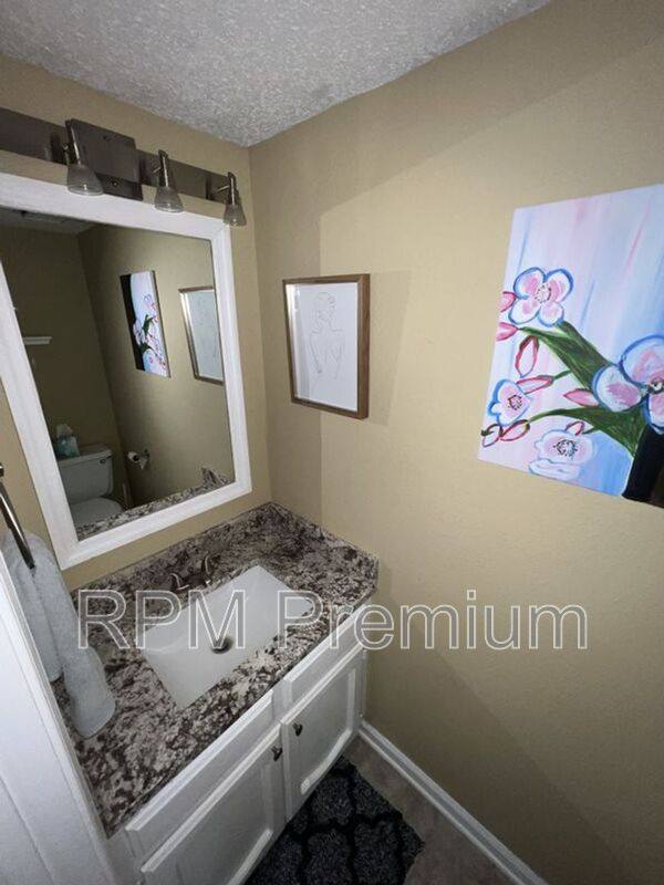 Townhouse for rent at 10062 Jefferson Highway - C, Baton Rouge, LA 70809