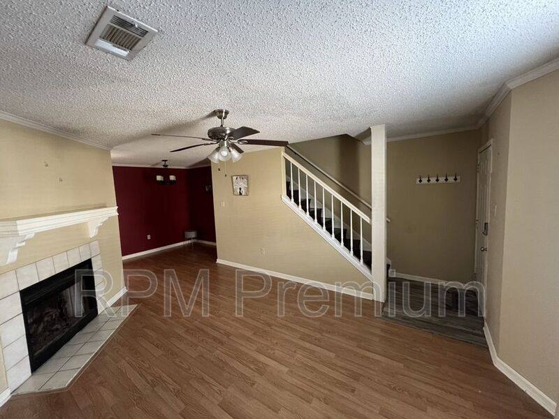 Townhouse for rent at 10062 Jefferson Highway - C, Baton Rouge, LA 70809