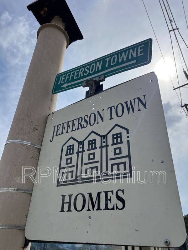 Townhouse for rent at 10062 Jefferson Highway - C, Baton Rouge, LA 70809
