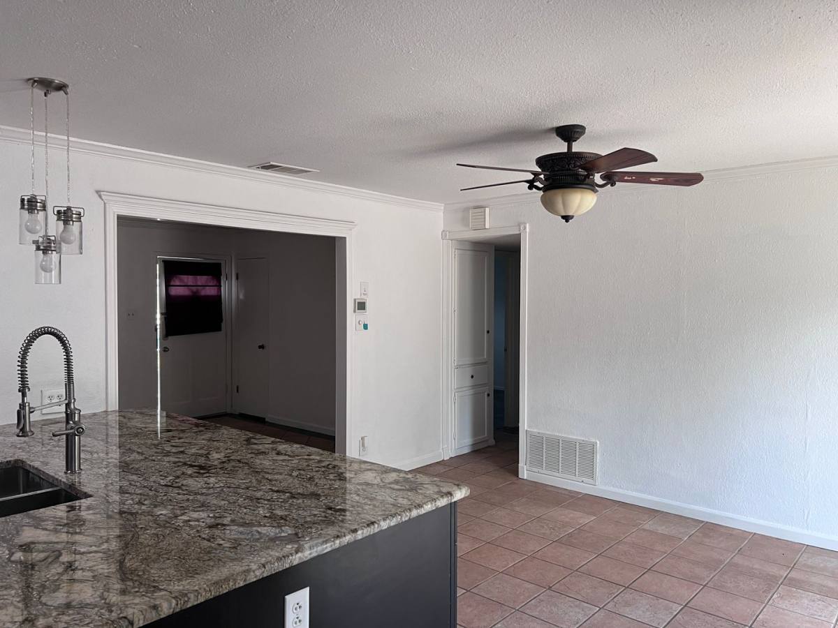 House for rent at 6234-PANCHO Villa Dr, San Antonio, TX 78238