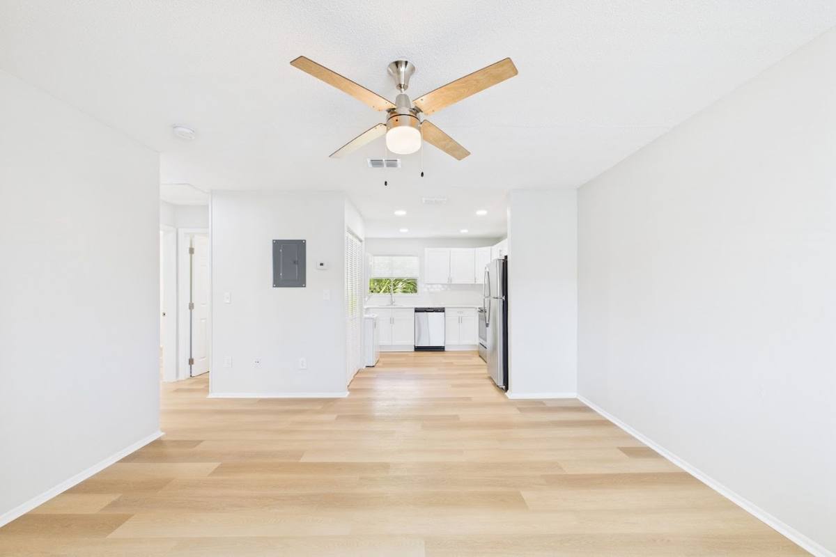 Apartment for rent at Iris Flats Melbourne, 101 W Seminole Ave, Melbourne, FL 32901