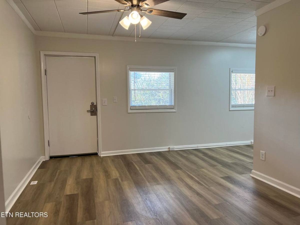 Apartment for rent at 614 Agnes Ave, Knoxville, TN 37919