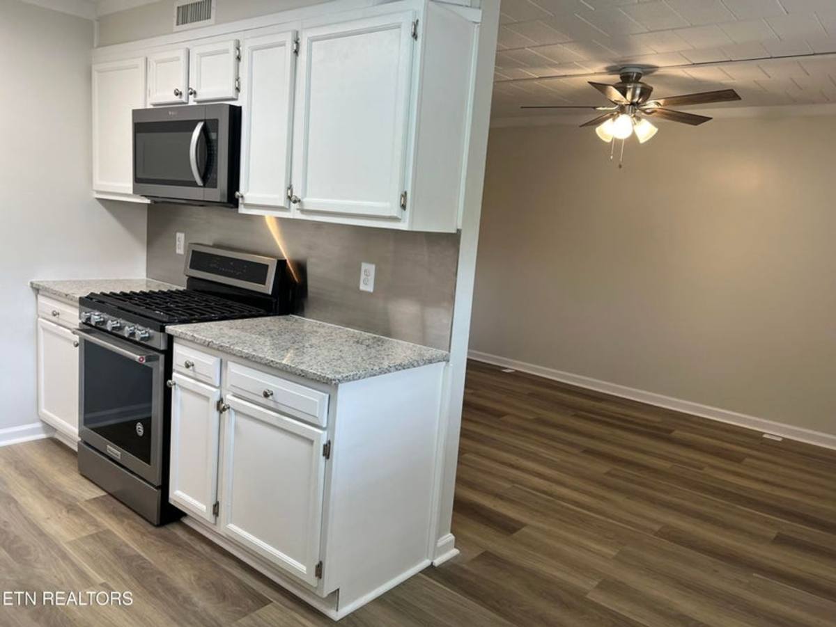 Apartment for rent at 614 Agnes Ave, Knoxville, TN 37919