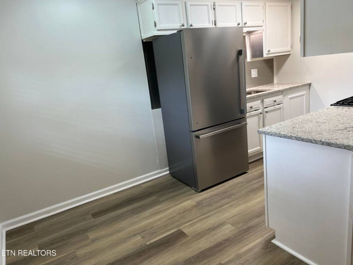 Apartment for rent at 614 Agnes Ave, Knoxville, TN 37919