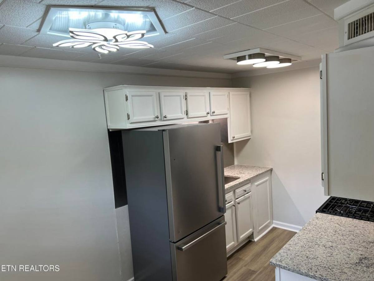 Apartment for rent at 614 Agnes Ave, Knoxville, TN 37919