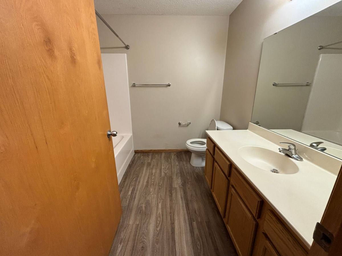 Townhouse for rent at 309-B Williamsburg Place, New Richmond, WI 54017