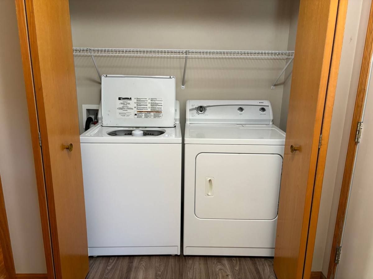 Townhouse for rent at 309-B Williamsburg Place, New Richmond, WI 54017