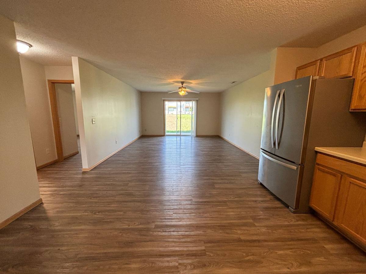 Townhouse for rent at 309-B Williamsburg Place, New Richmond, WI 54017