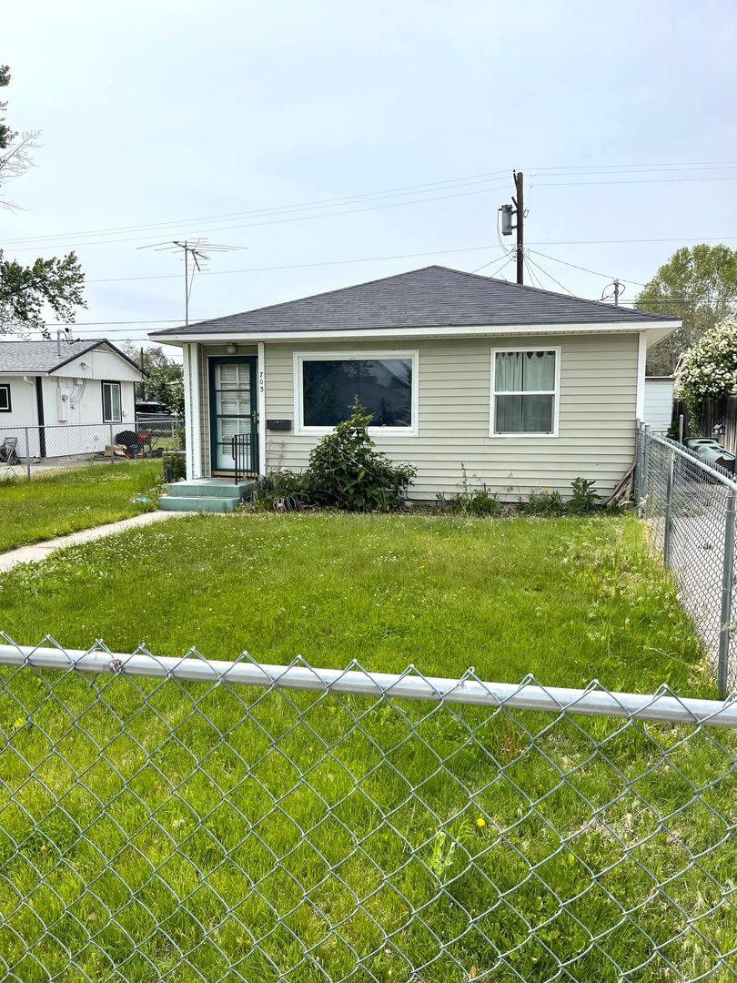 House for rent at 703 Winslow Ave, Richland, WA 99352
