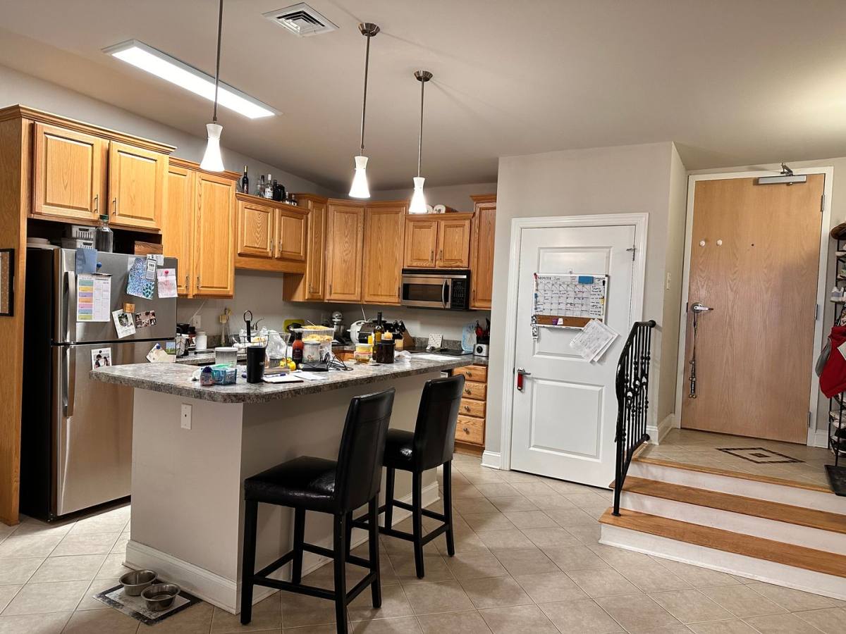 Apartment for rent at 818-822 Hamilton St, Allentown, PA 18101