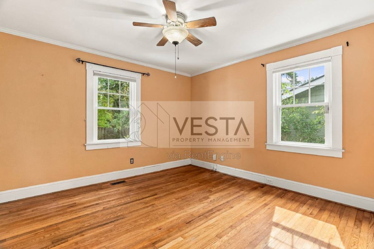 House for rent at 3 Grace Ave, Asheville, NC 28804