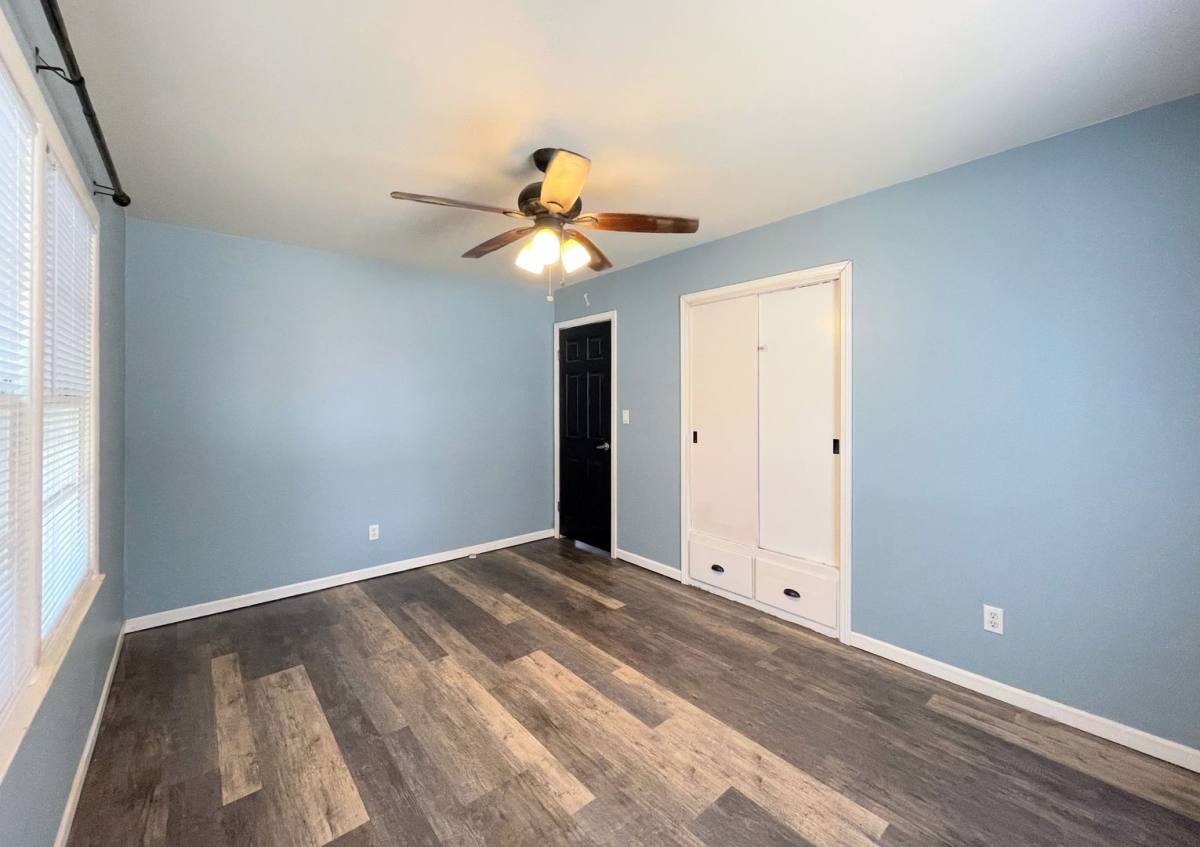 House for rent at 302 N Reno Ave, Haven, KS 67543