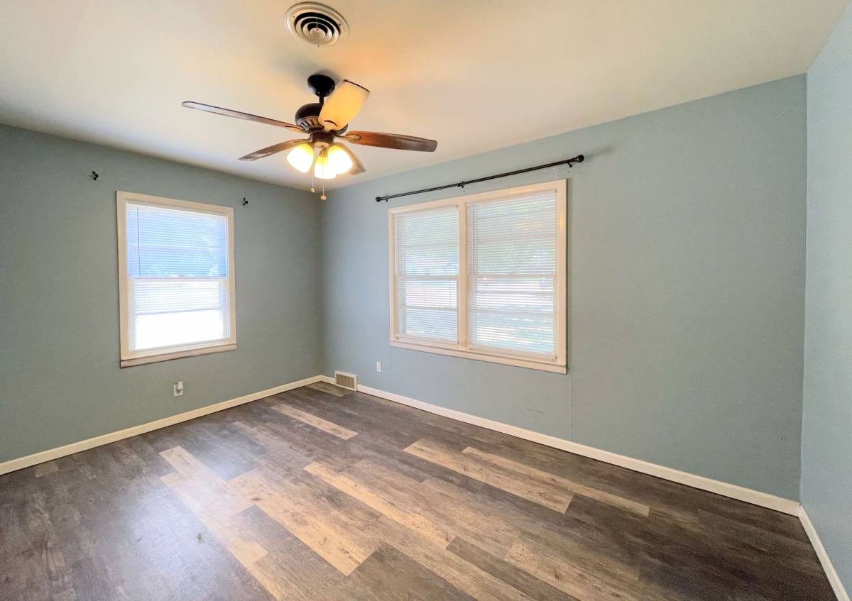 House for rent at 302 N Reno Ave, Haven, KS 67543