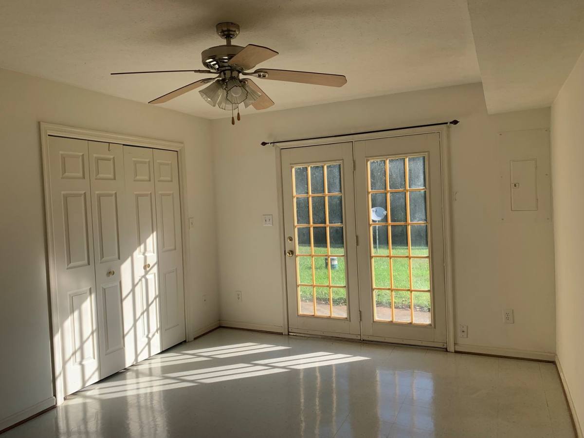 Apartment for rent at 277 Lakeview Dr, Madison Heights, VA 24572
