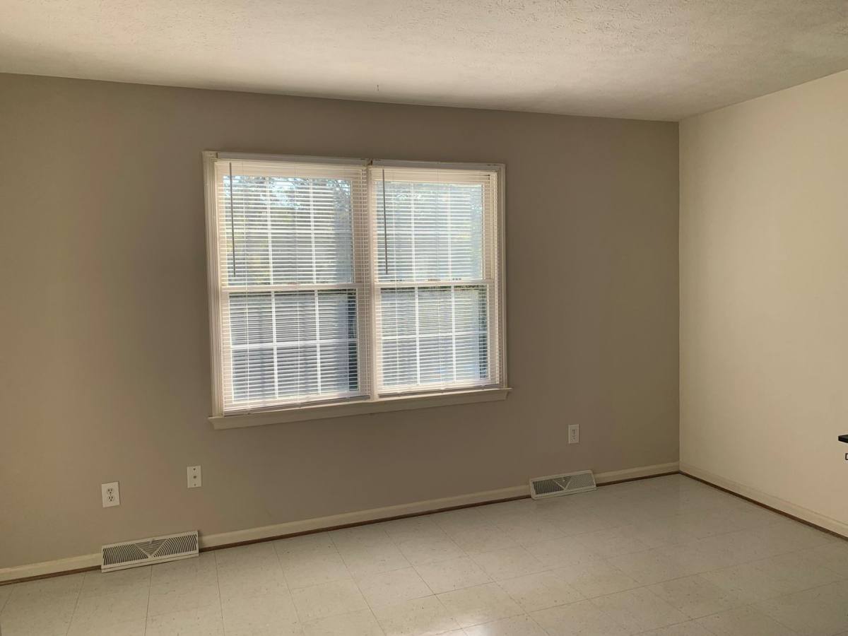 Apartment for rent at 277 Lakeview Dr, Madison Heights, VA 24572