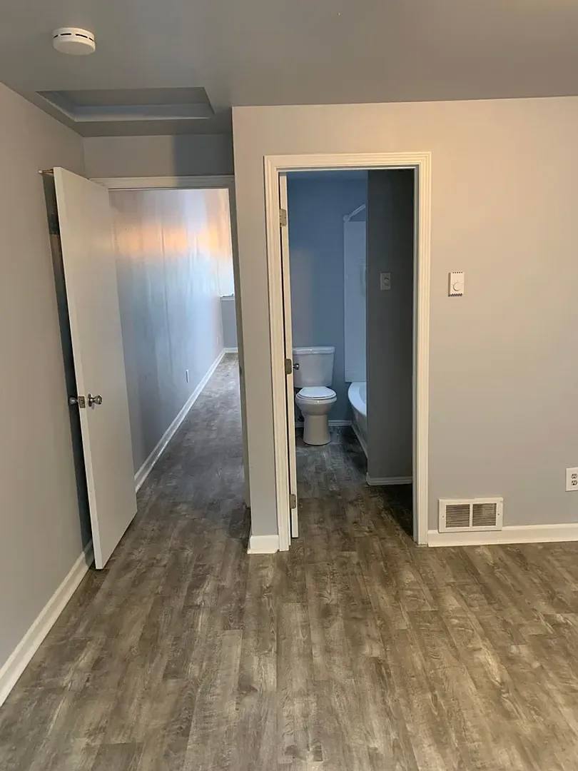 Townhouse for rent at 10723 Burke Ave N, Seattle, WA 98133