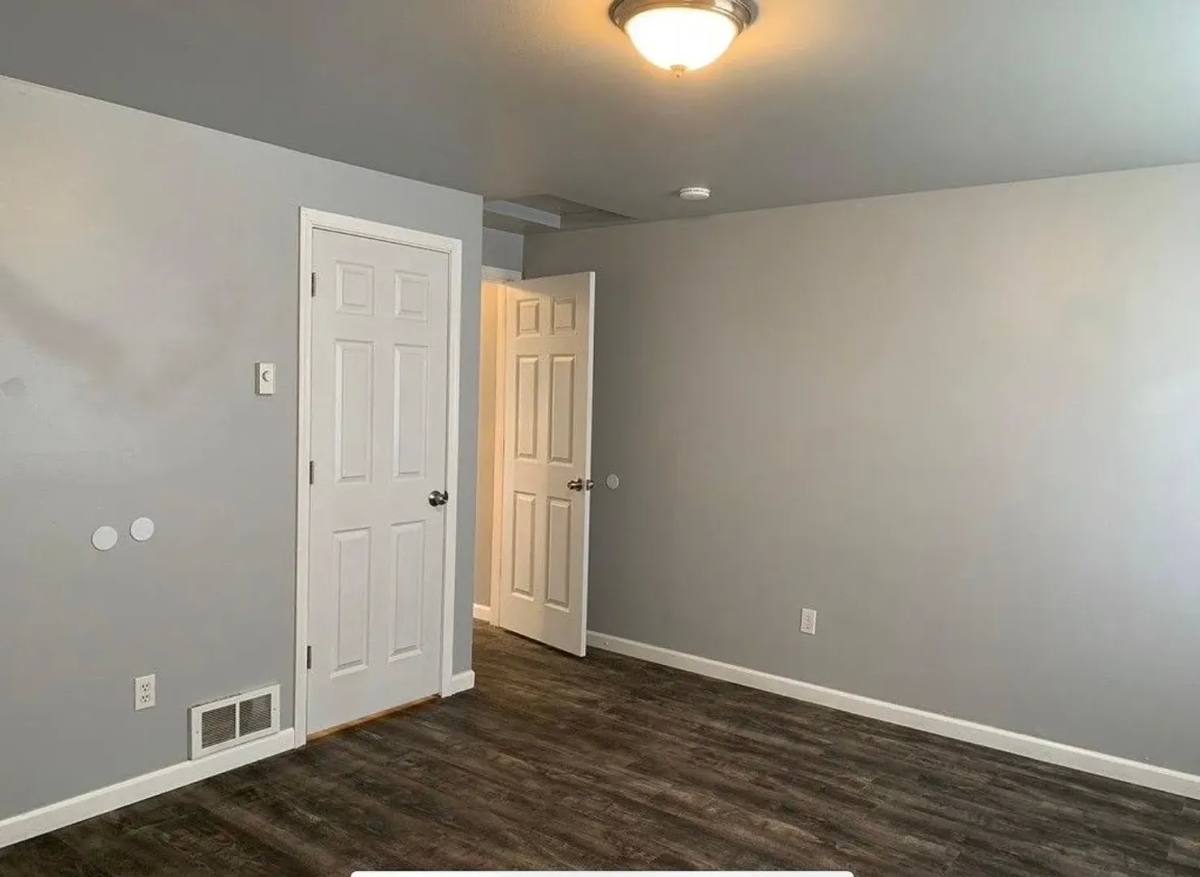 Townhouse for rent at 10723 Burke Ave N, Seattle, WA 98133