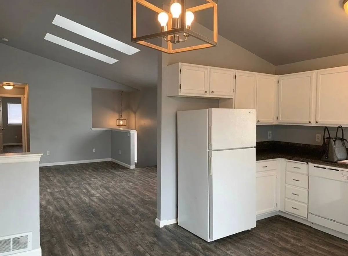 Townhouse for rent at 10723 Burke Ave N, Seattle, WA 98133