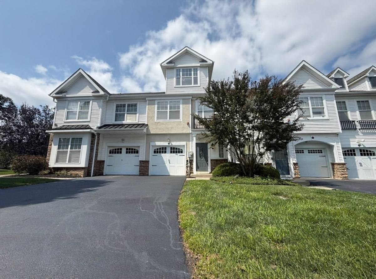 Townhouse for rent at 316 Ross Court, Wyncote, PA 19095