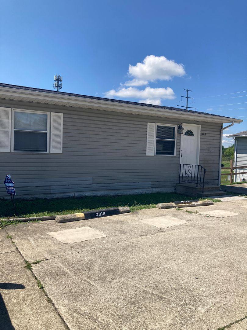 Apartment for rent at 2010 W Enterprise Ave, Muncie, IN 47304