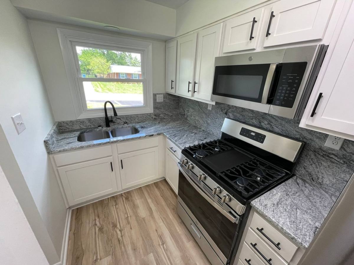 Apartment for rent at 1215 Mary Ross Ave, Shelbyville, KY 40065