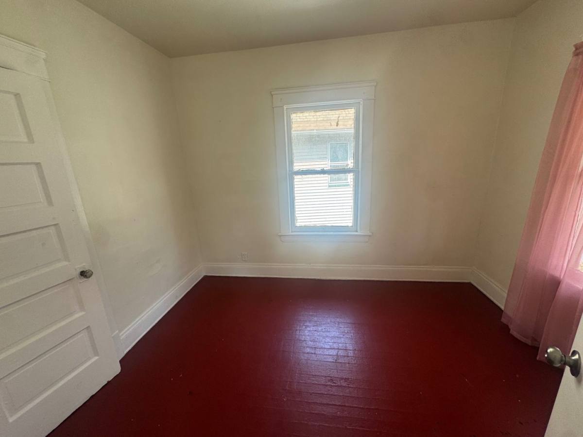 Apartment for rent at 14012 Scioto Ave, E, Cleveland, OH 44112