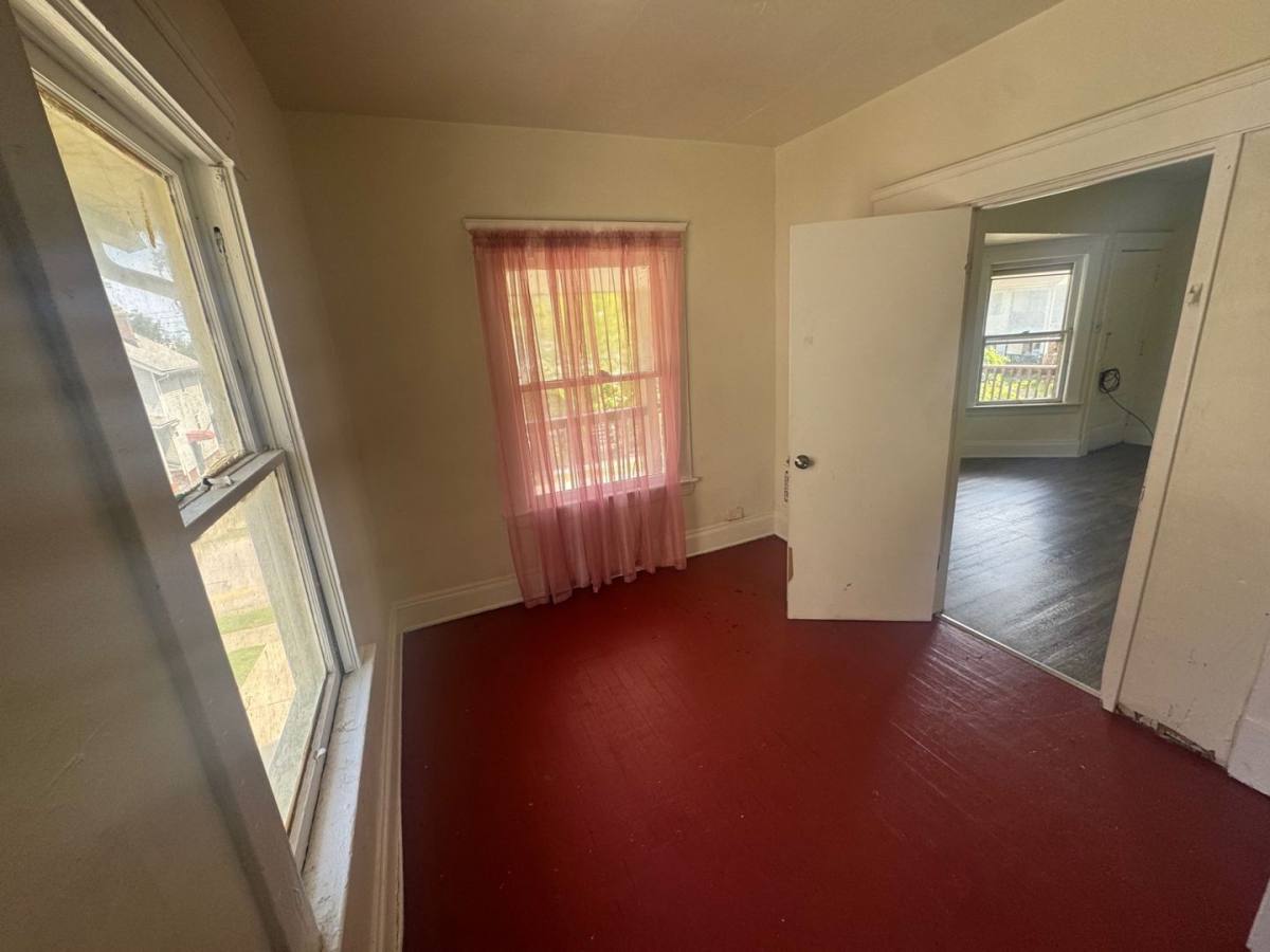 Apartment for rent at 14012 Scioto Ave, E, Cleveland, OH 44112