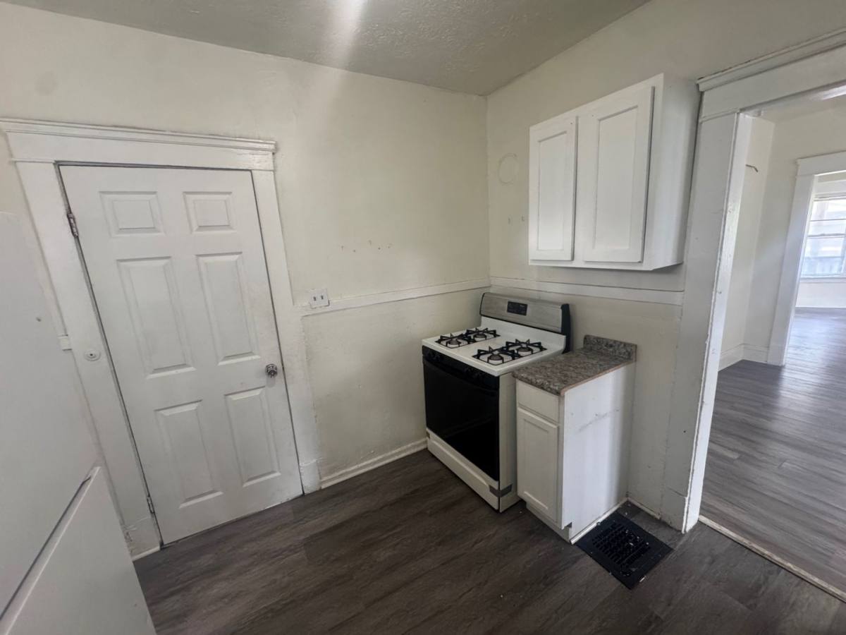 Apartment for rent at 14012 Scioto Ave, E, Cleveland, OH 44112