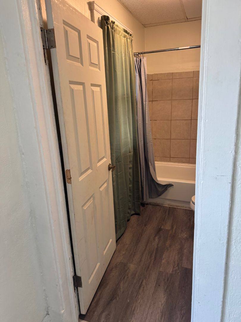 Apartment for rent at 14012 Scioto Ave, E, Cleveland, OH 44112