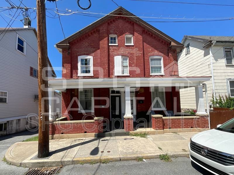 House for rent at 38 Philadelphia Ave, Waynesboro, PA 17268