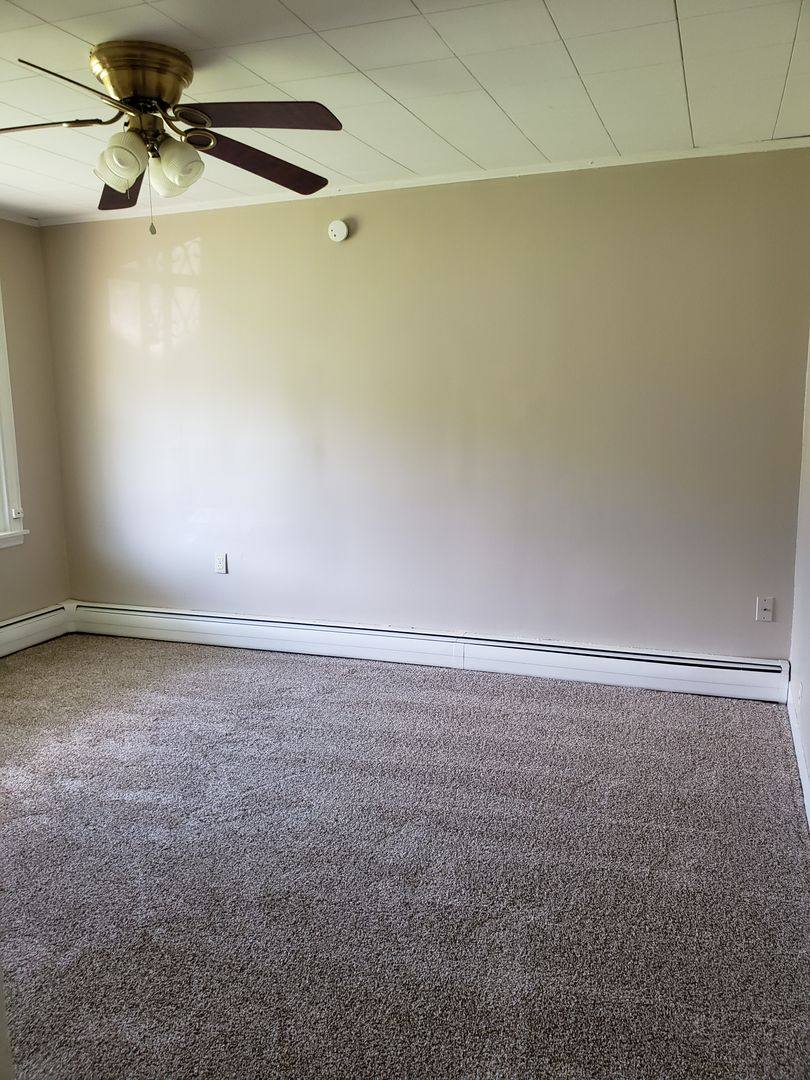 House for rent at 112 Quarry Rd, Chambersburg, PA 17201