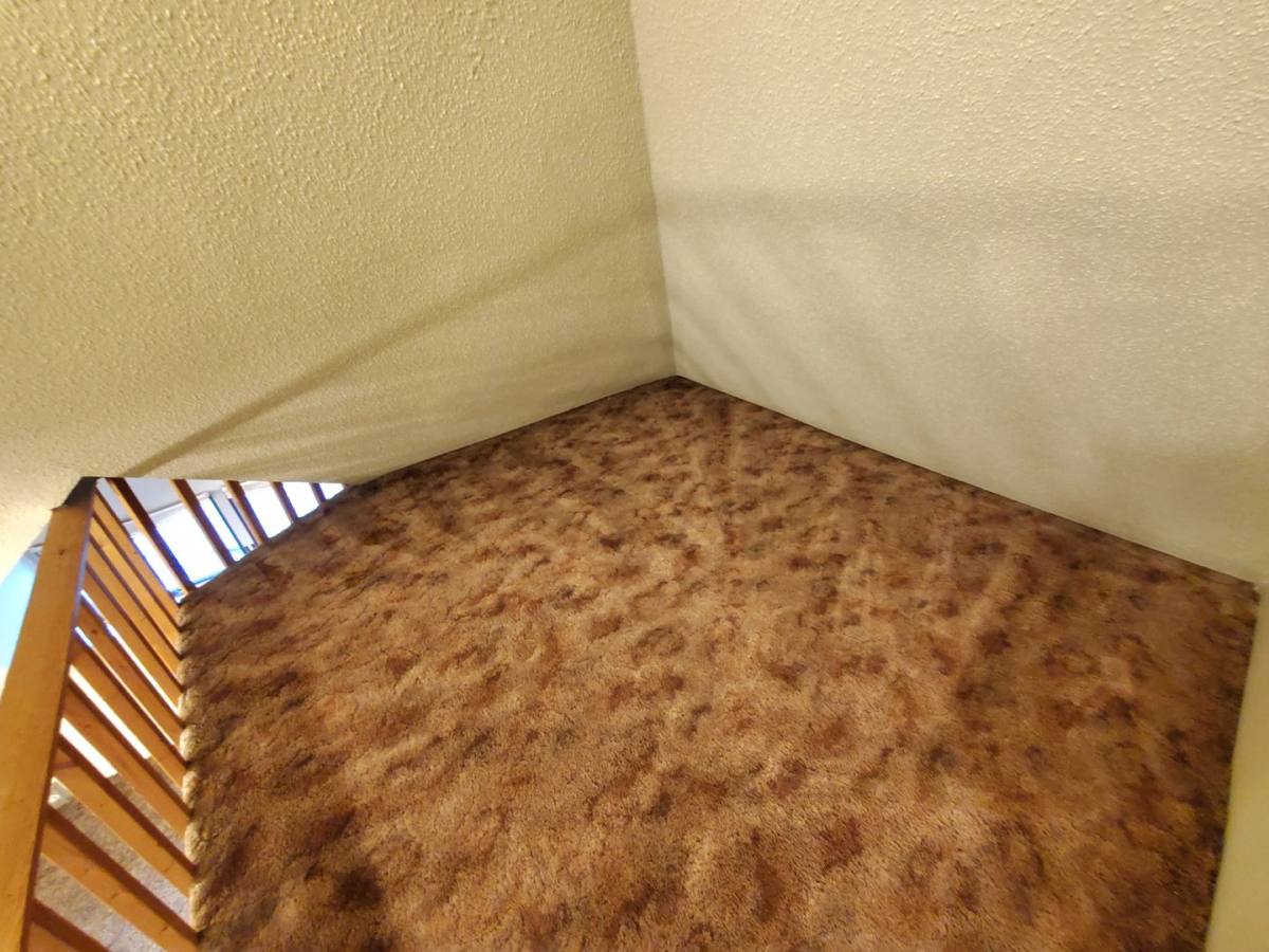 Apartment for rent at 1037-1039 Vermont St, Quincy, IL 62301