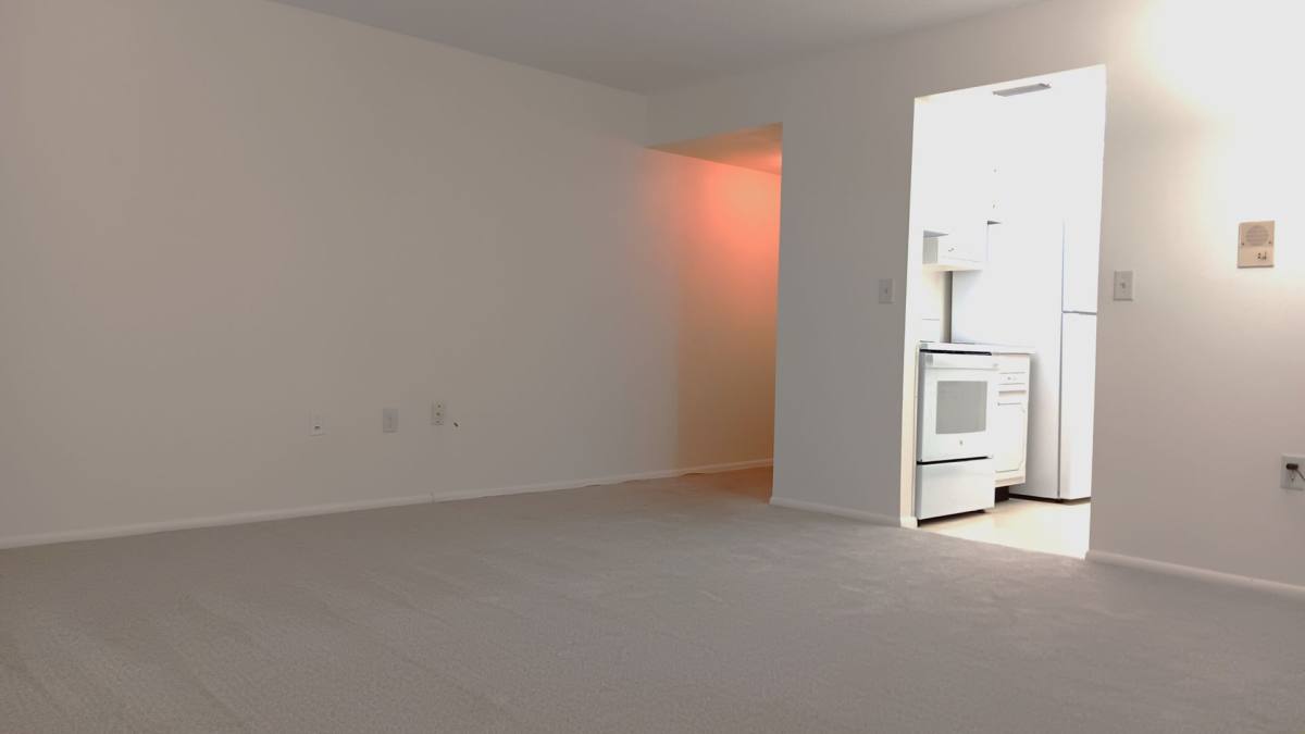 Apartment for rent at 327 34th Ave N, Saint Petersburg, FL 33704