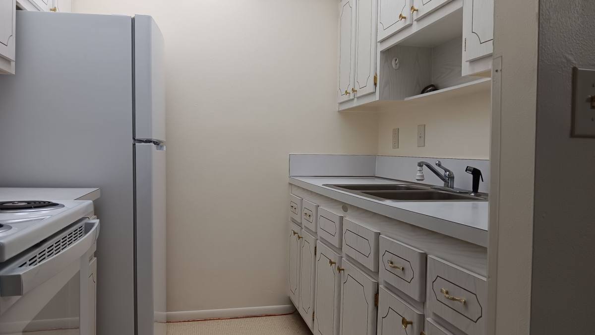 Apartment for rent at 327 34th Ave N, Saint Petersburg, FL 33704
