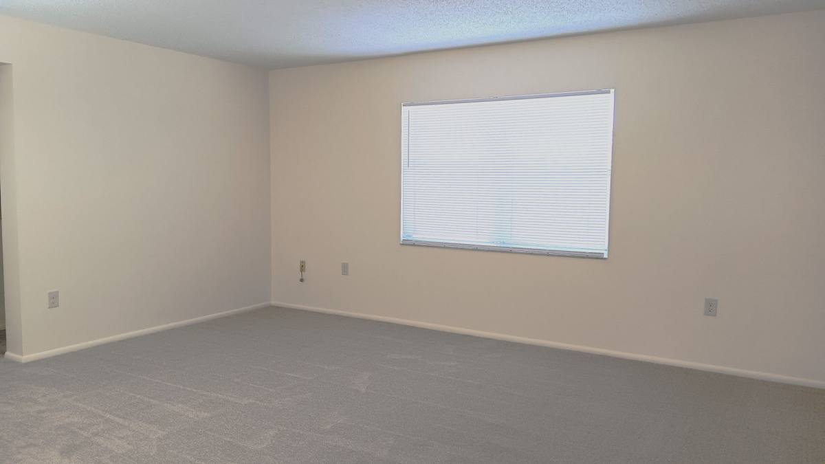 Apartment for rent at 327 34th Ave N, Saint Petersburg, FL 33704