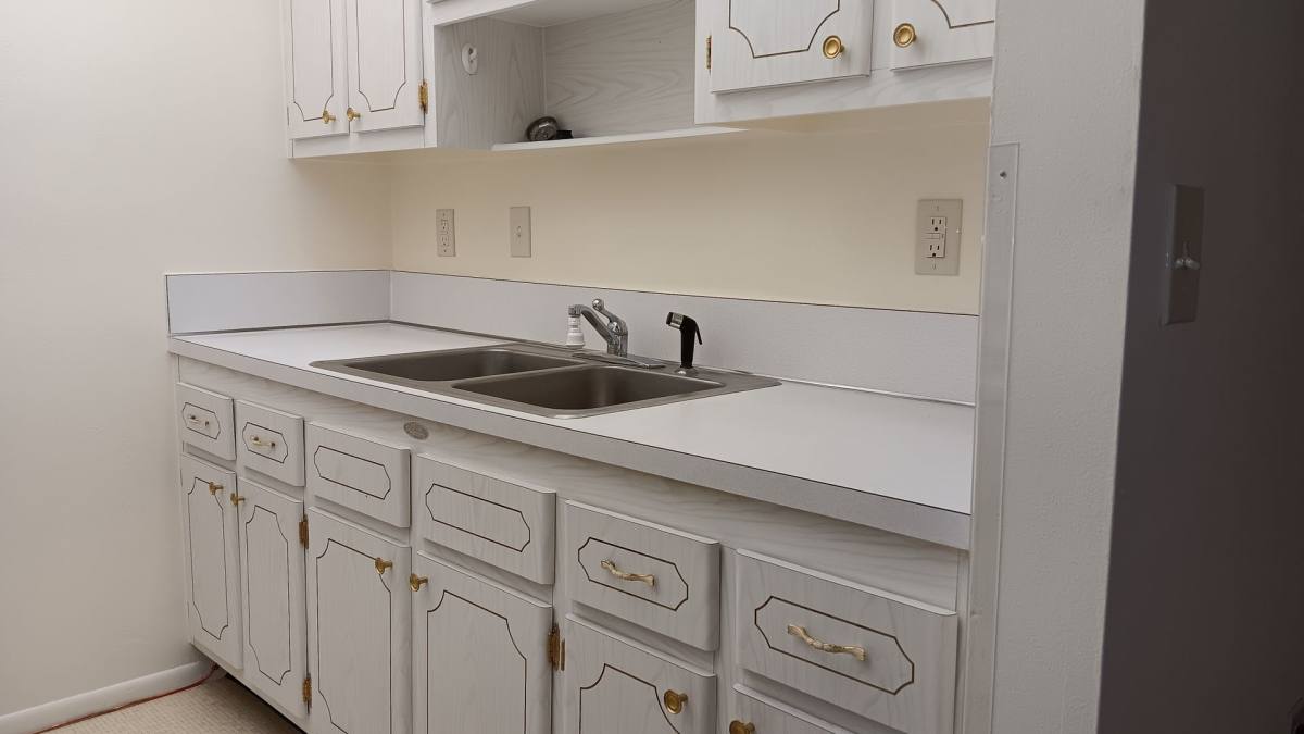 Apartment for rent at 327 34th Ave N, Saint Petersburg, FL 33704