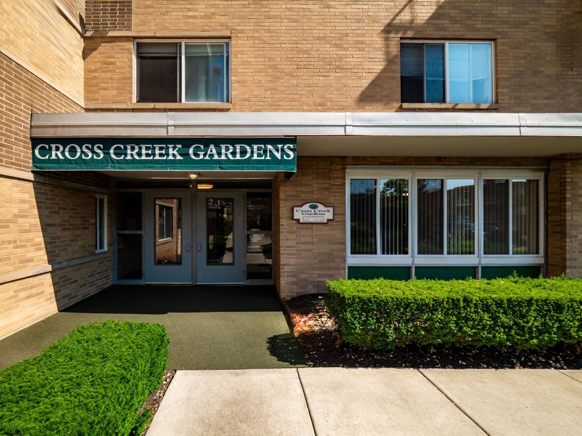 Apartment for rent at Cross Creek, 4298 Rocky River Dr, Cleveland, OH 44135