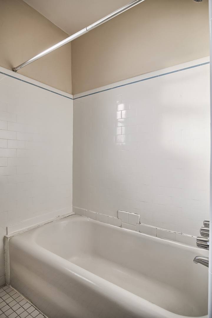 Apartment for rent at 7034 Dartmouth Ave, St. Louis, MO 63130