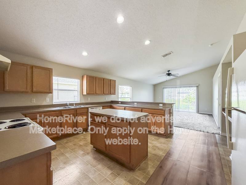 House for rent at 2272 Merry Rd, Tavares, FL 32778