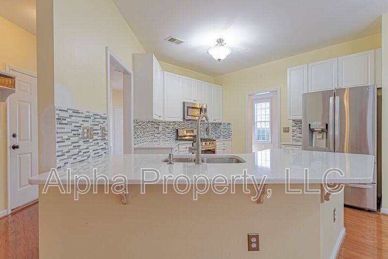 House for rent at 27 Lake Valley Court, Simpsonville, SC 29681