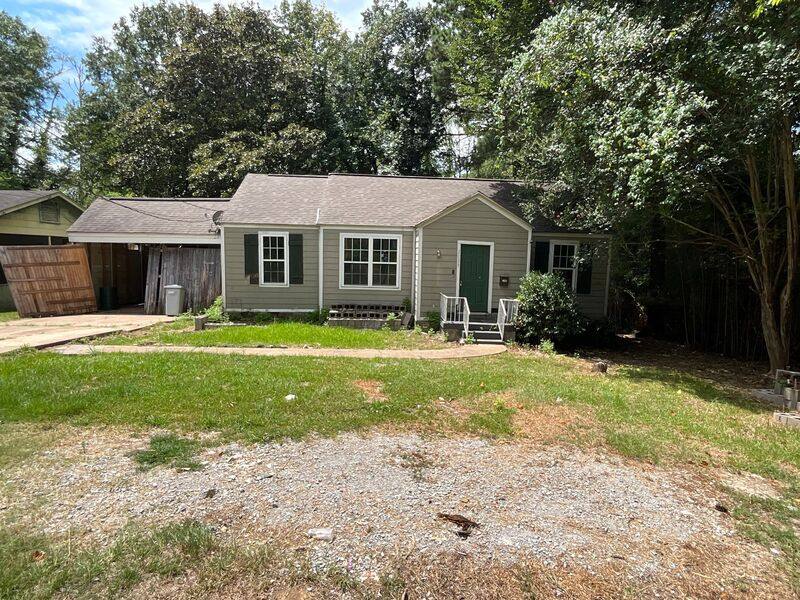 House for rent at 2009 E Dr, Jackson, MS 39204