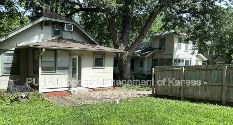 House for rent at 1213 SW Plass Ave, Topeka, KS 66604