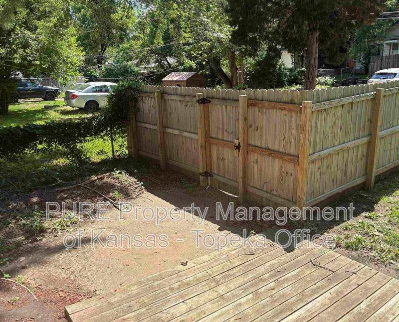 House for rent at 1213 SW Plass Ave, Topeka, KS 66604