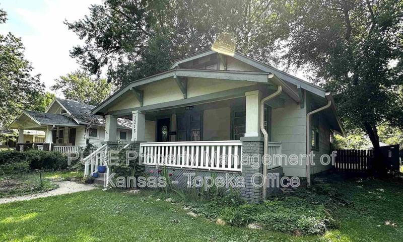 House for rent at 1213 SW Plass Ave, Topeka, KS 66604