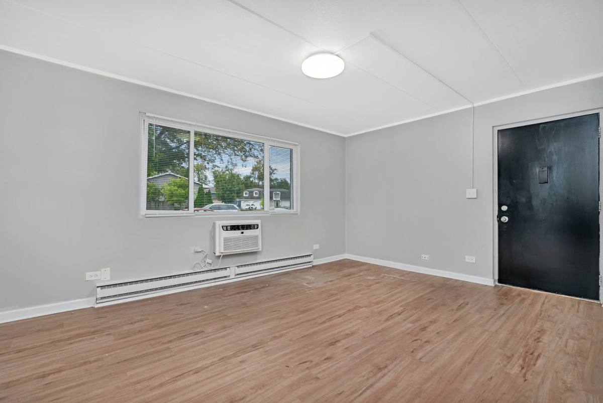 Apartment for rent at 315-329 Kimbell Ave, Elmhurst, IL 60126