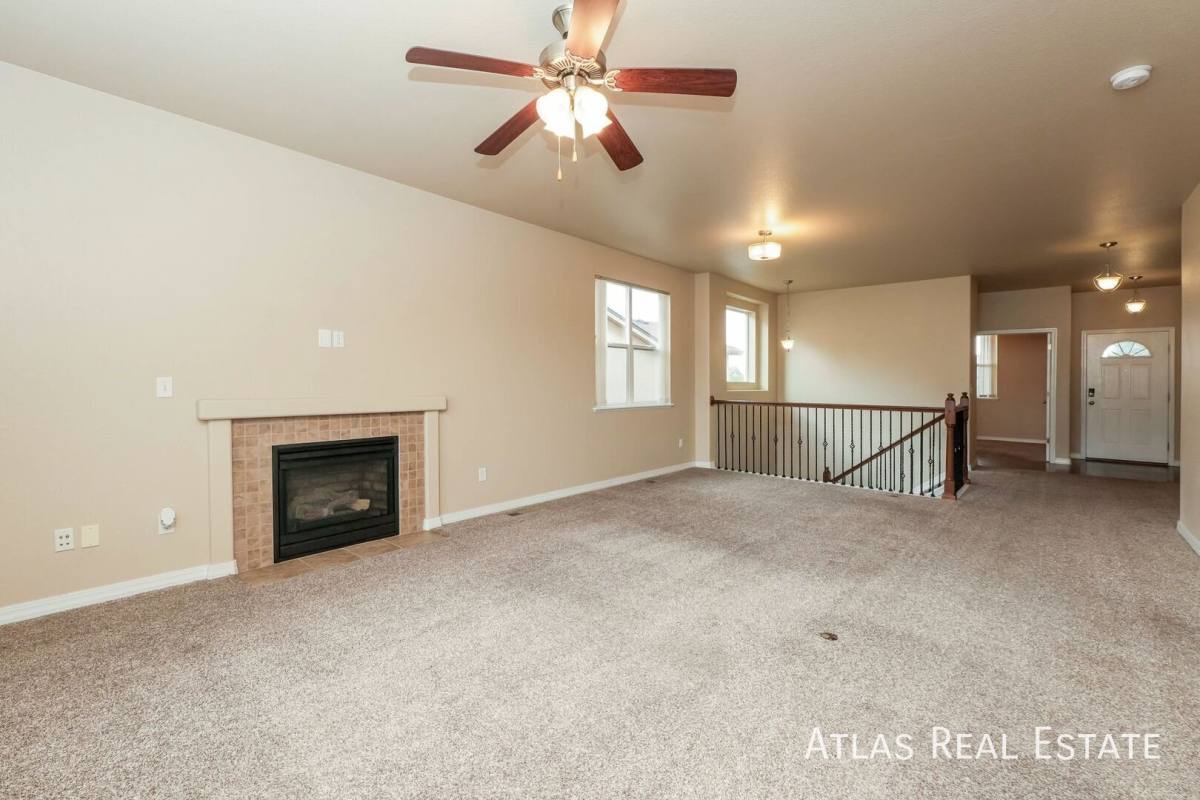 5828 Cumbre Vista Way, Colorado Springs, CO 80924 - House for Rent - Image 5