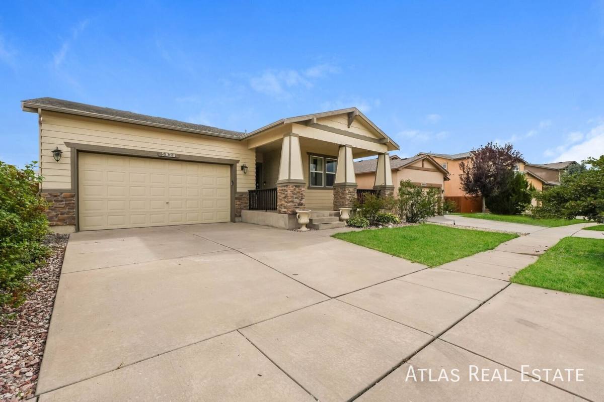 5828 Cumbre Vista Way, Colorado Springs, CO 80924 - House for Rent - Image 3