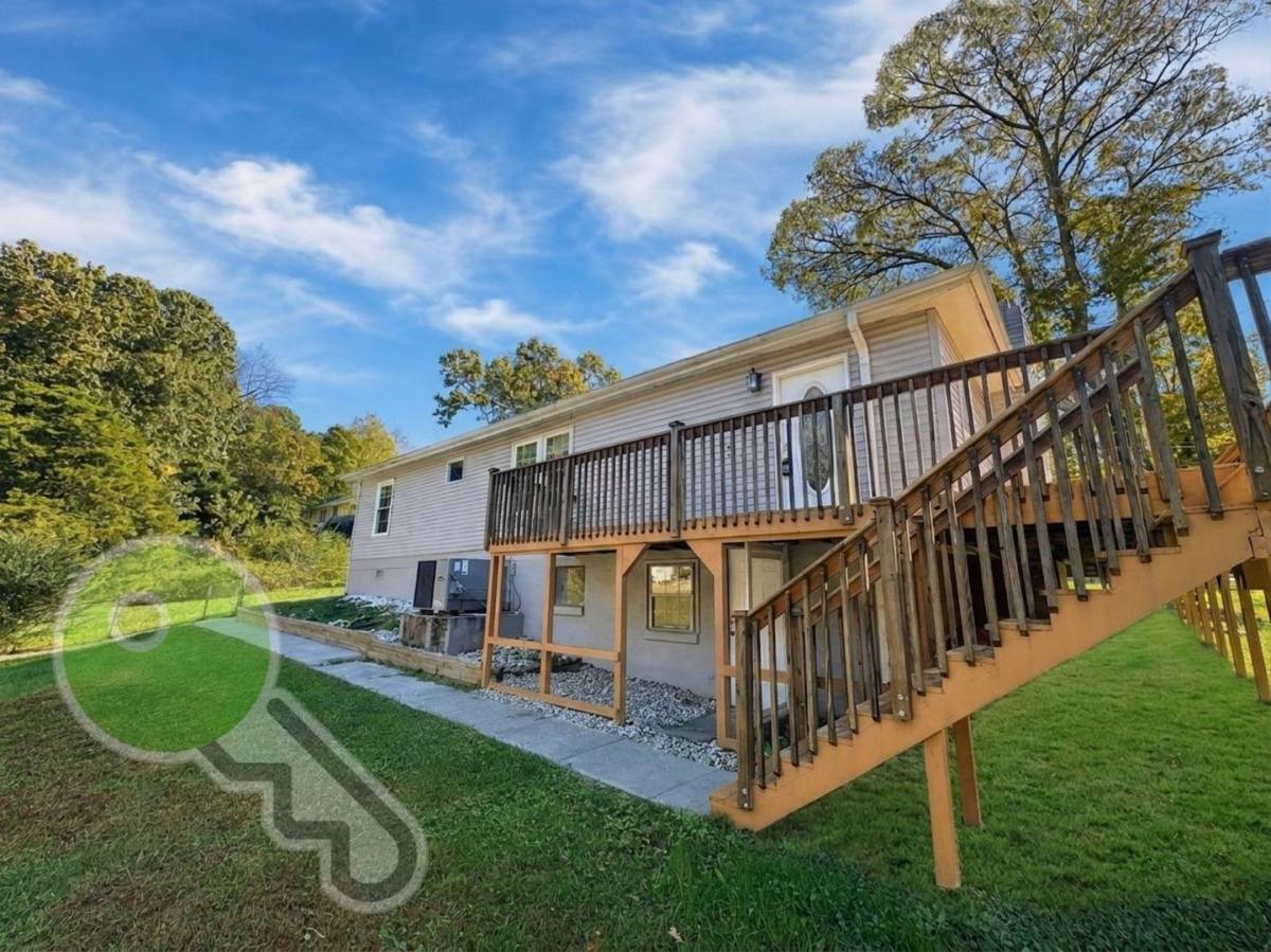 House for rent at 712 Canton Hollow Rd, Farragut, TN 37934