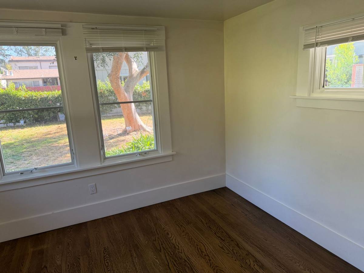 Apartment for rent at 5341-45 Miles Ave, Oakland, CA 94618