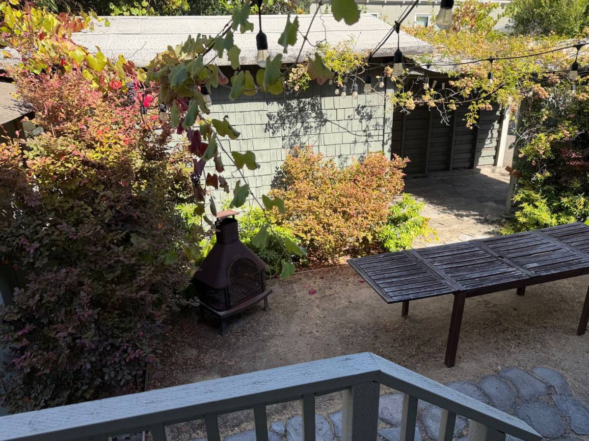 Apartment for rent at 5341-45 Miles Ave, Oakland, CA 94618